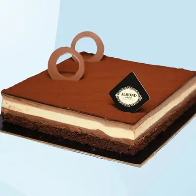 Trois Chocolate